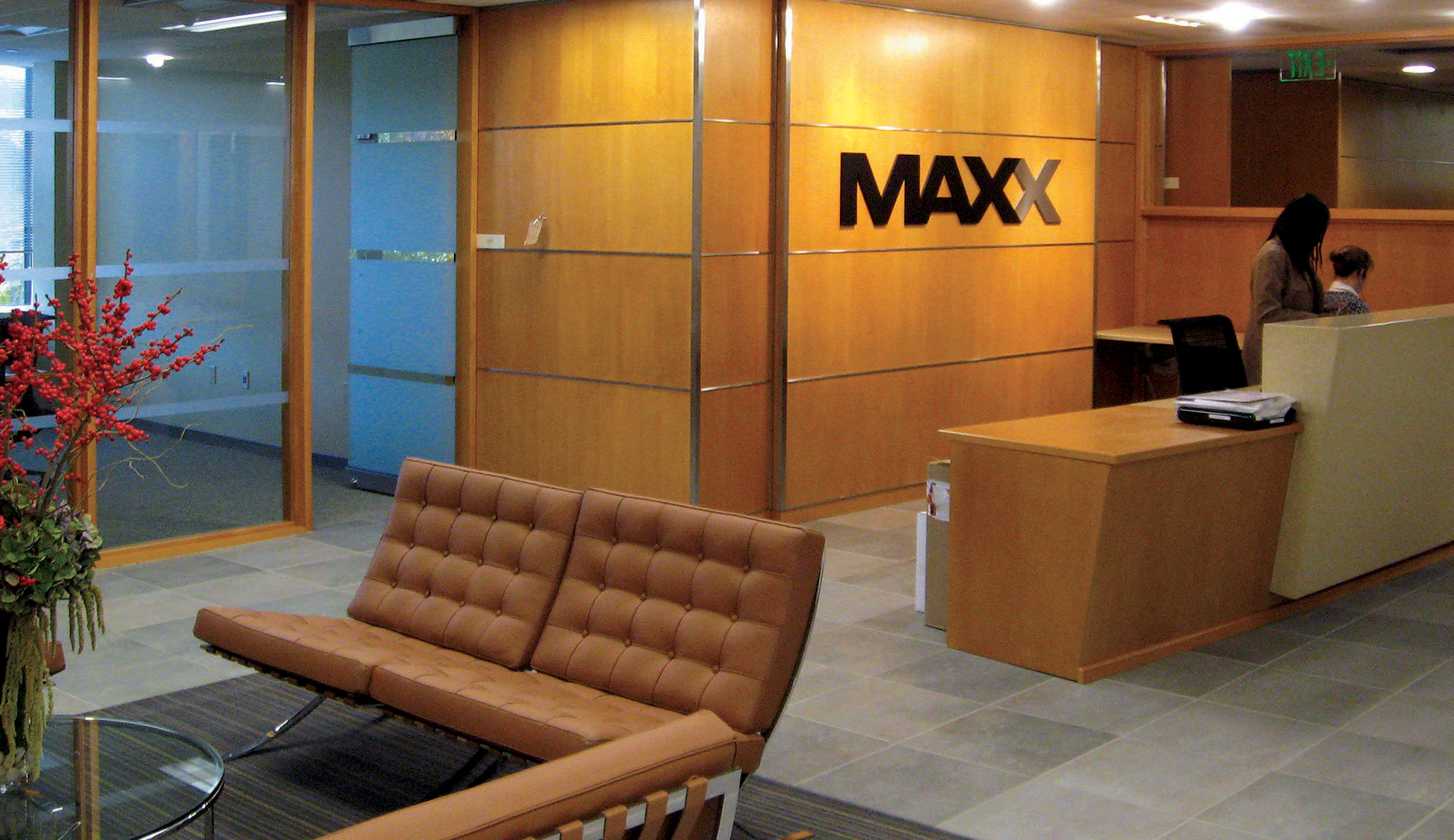 Maxx Properties is a national real estate management company that owns residential properties around the country.  Lothrop Associates provided design services for their 24,000 square foot headquarters located in Harrison, New York. Above is the reception and waiting area.