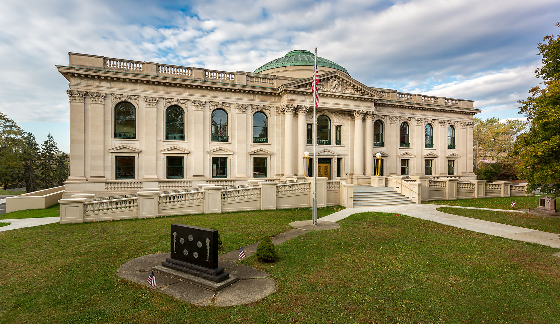 Lothrop Associates expanded the historic Hudson County Courthouse, designed by Warren and Wetmore, and made the 1906 building accessible. The façade was restored with ramps and entrance landing added.